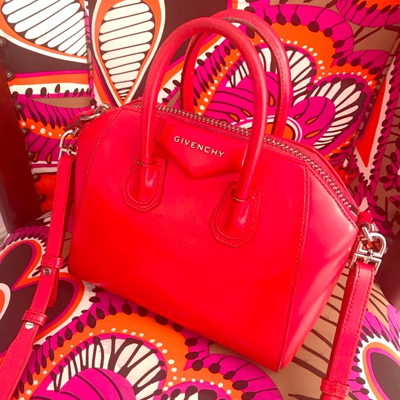 Givenchy Handbags - Givenchy Small Red Antigona Bag